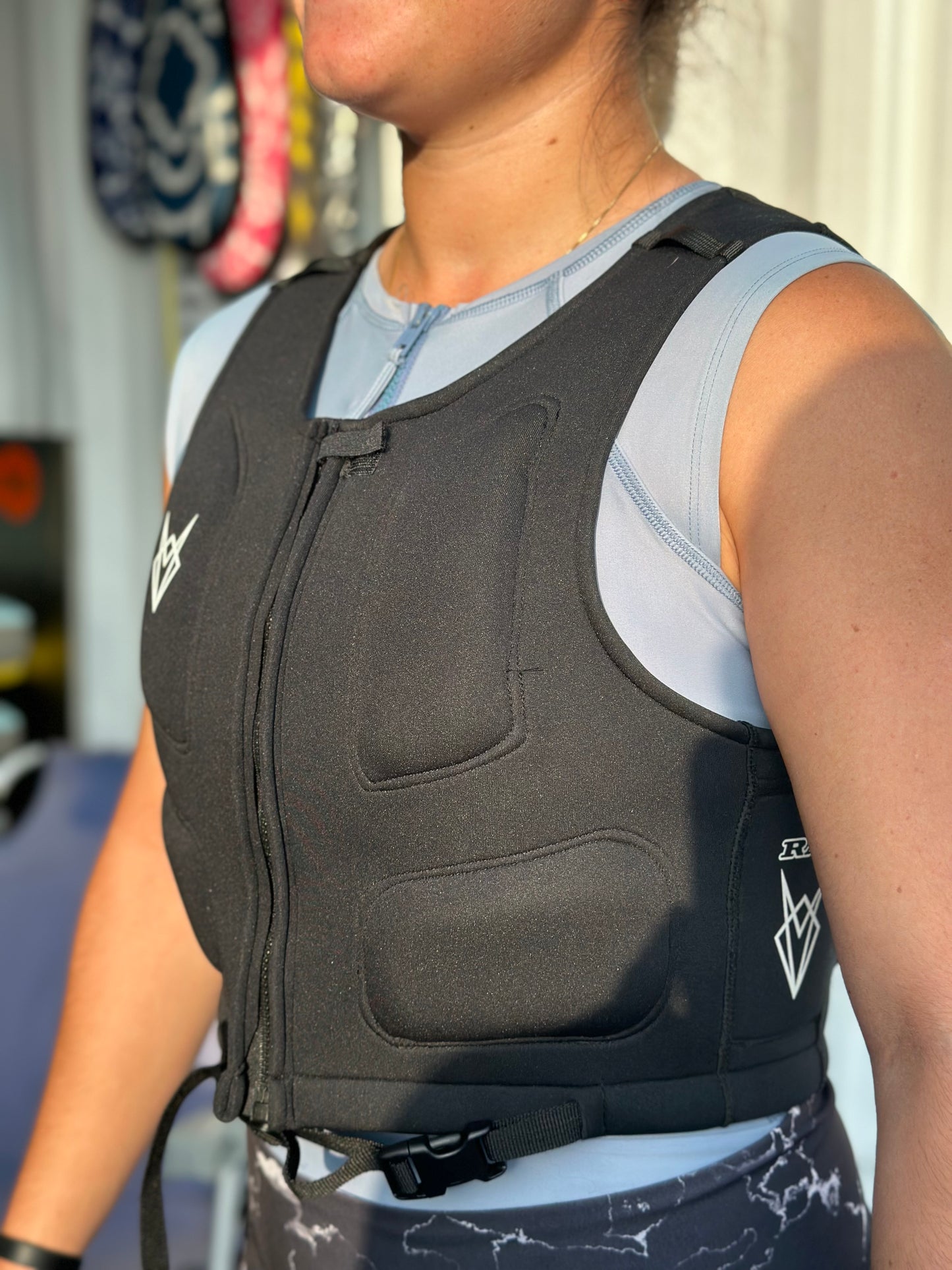 RAM CHALECO DE NEOPRENO CON CREMALLERA