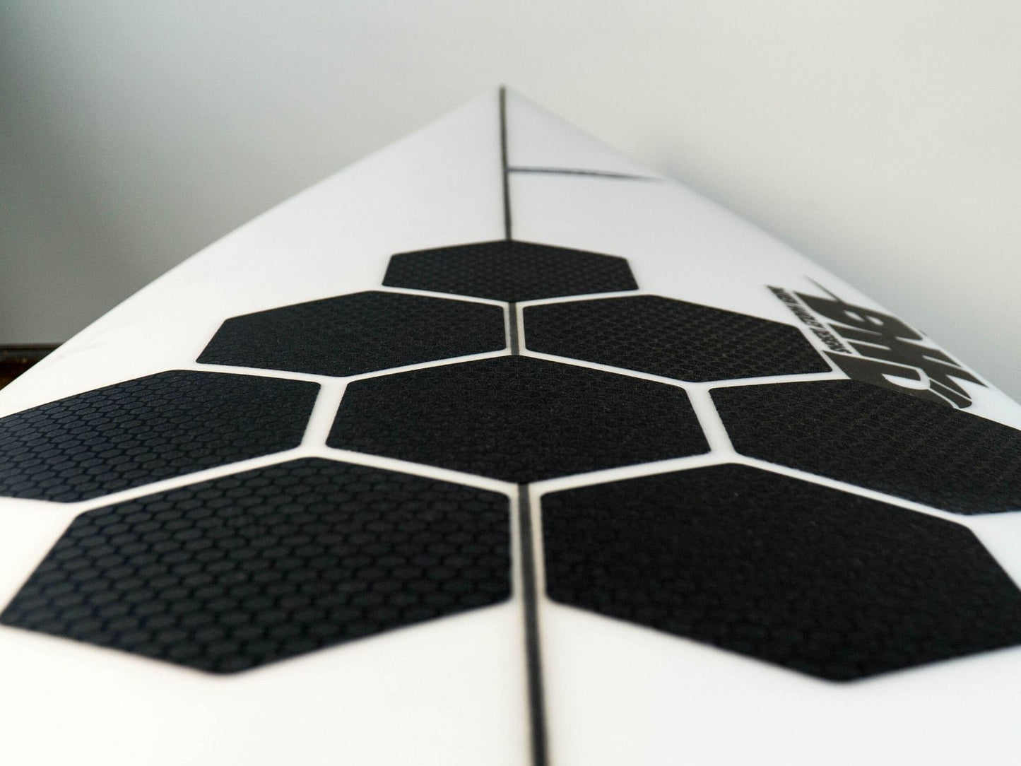 HexaTraction Black Edition